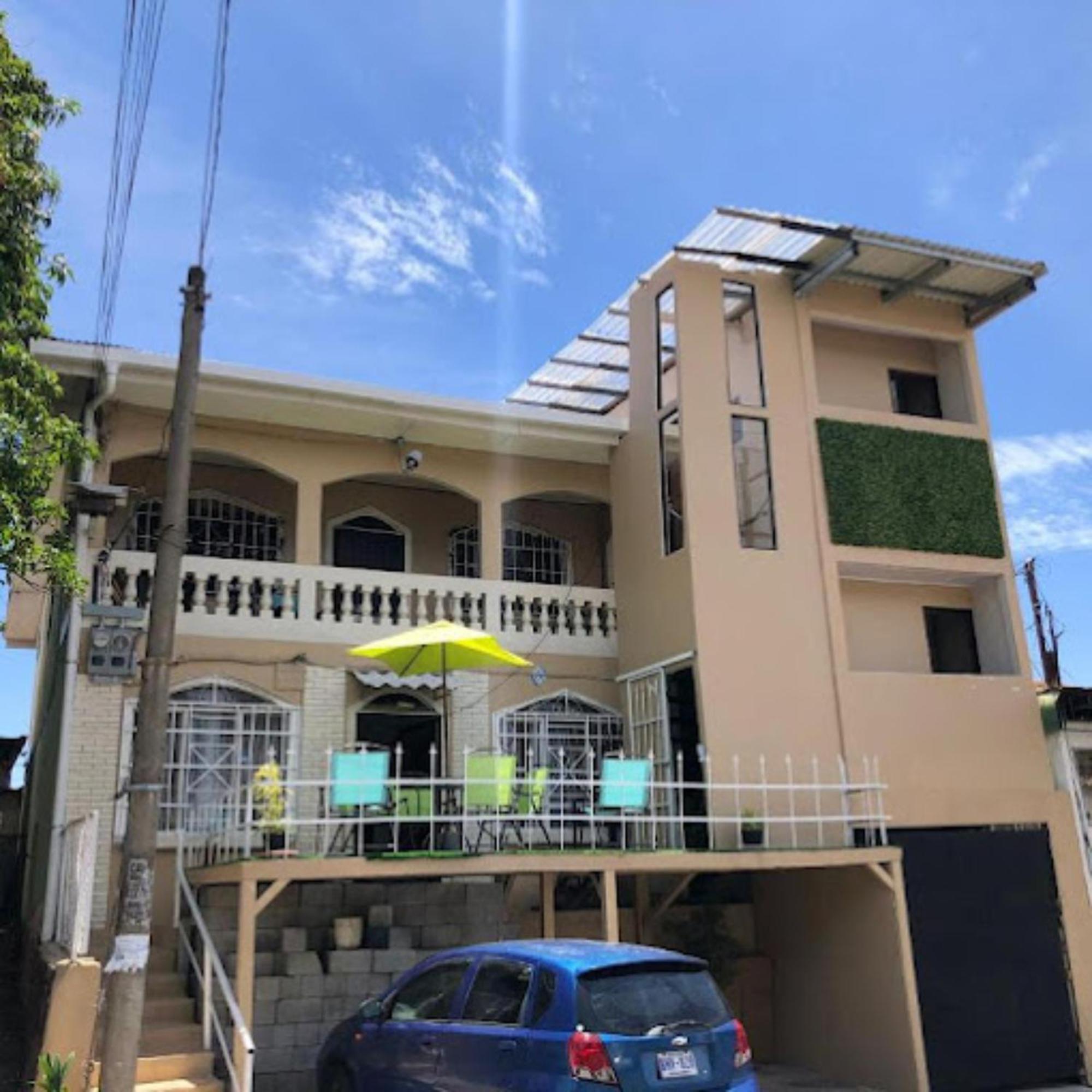 Apartment Rivera Family Airport