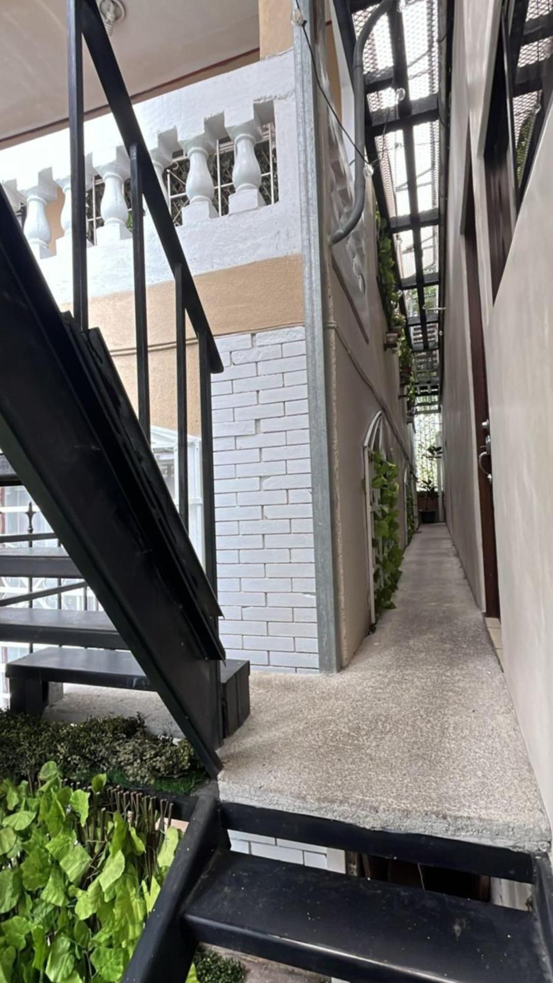 Rivera Family Airport Apartment